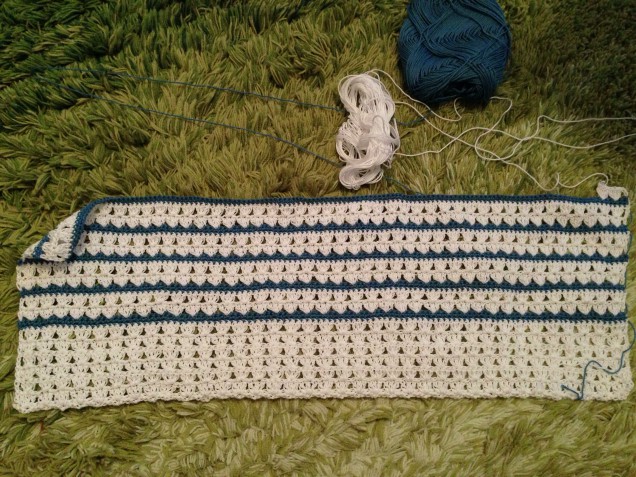 ＣＯＬ．１７番は思ったより淡いブルーでしたが、編んでみるといい色合いです。