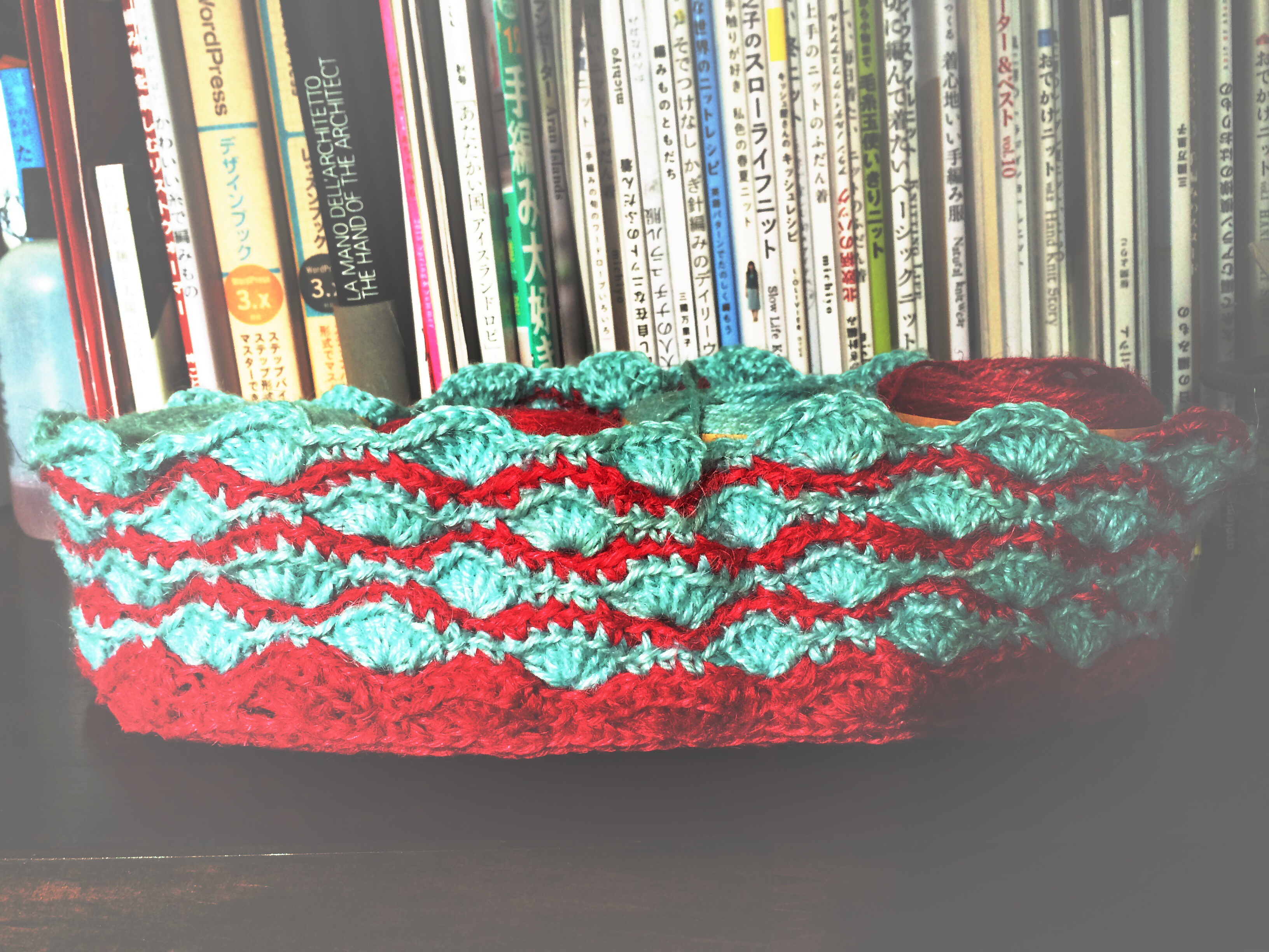 「夏を楽しむ！かごトートと帽子」からMIELでバッグを編み始めました♫ | けいとねこ